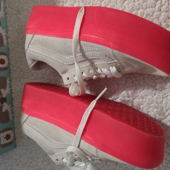 VANS OFF THE WALL SNEAKERS - Picture 2 of 7